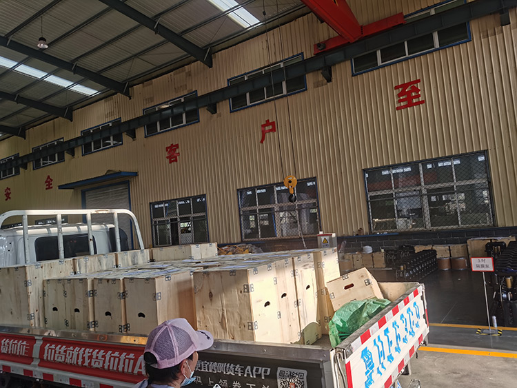 山东矿安20台气动隔膜泵发往河南郑州
