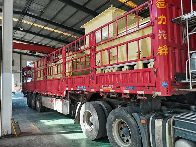 山东矿安自主研发生产的带式给煤机发往安徽安庆